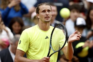 Alexander Zverev a réussi son entrée en matière à Roland-Garros. KEYSTONE/EPA/YOAN VALAT